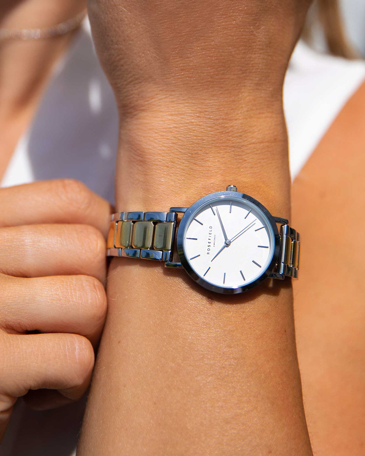 Tribeca Duotone Silver leftcolumn