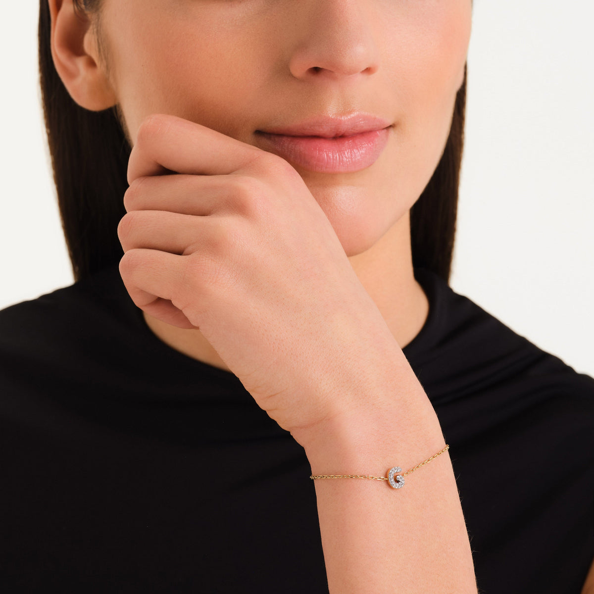 Crystal Letter G Bracelet leftcolumn