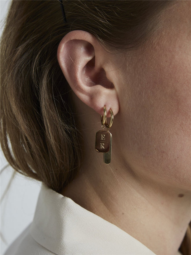 personalized jewelry earring The Rosey Rosefield, rightcolumn
